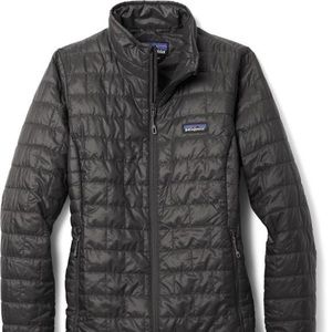 Patagonia Women’s Nano Puff Jacket. Black. Size Medium.